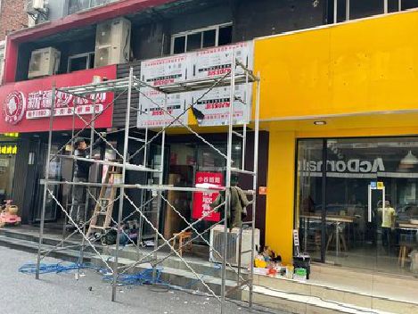 那坡制作广告招牌如何避免它发黄？